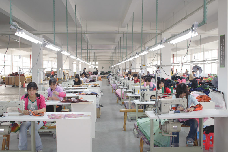 Xiamen United-Prosperity Industry &amp; Trade Co., Ltd. lini produksi pabrik